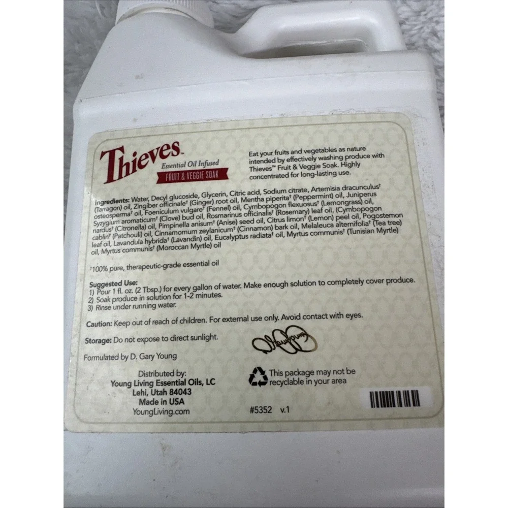 Thieves Fruit And Veggie Soak